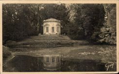 CPA Versailles Et Ses Merveilles Jardin Du Petit Trianon Le Pavillon De La Musique