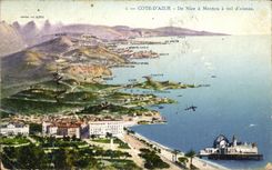 El azul del corral de CPA de Niza tiene Menton tiene vuelo del pajaro