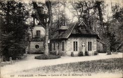 CPA Versailles Trianon Laiterie Et Tour De Malborough