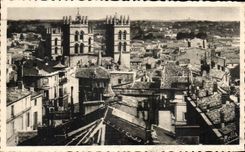 CPA Montpellier Generale et Tours de la Cathedrale St Pierre