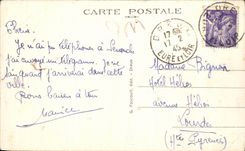 Entierro santo de Louis de la camara acorazada de CPA Dreux de la familia de Orleans vista en del parque