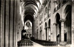 CPSM Noyon Interieur de la Cathedrale