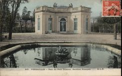 CPA Versailles Parc du Petit Trianon Pavllon Francais