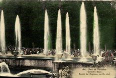 CPA Parc de Versailles Grandes Eaux Bassin de Neptune vu de cote