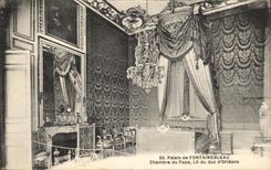 CPA Palais de fontainebleau Chambre du page Lit du Duc D'Orleans