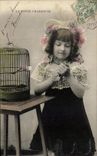 CPA Fantaisie Enfant La petite charmeuse Oiseau
