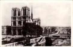 CPA Paris En Flanants Notre Dame de Paris Vue Generale