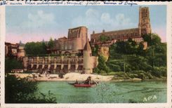 Terraza arzobispal y subsistencia del jardin de las paredes del paladar viejo de CPA Albi (el Tarn)