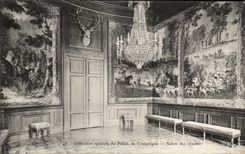 CPA Palate of Compiegne Living room of Huntings
