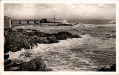 CPA Sables d'Olonne Rocks And the Pier Of Thatch