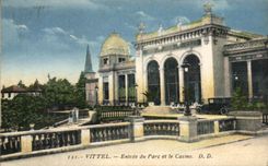 CPA Vittel Entree Du Parc Et Le Casino