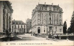 CPA Vittel Le Grand Hotel Vu De La Terrasse Du Casino
