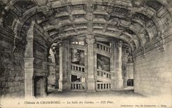 CPA Chambord Le Chateau La Salle des Gardes