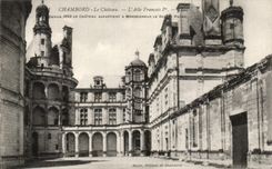 CPA Chambord Le Chateau L'Aile Francois 1er Depuis Le chateau Appartient a Monseigenur