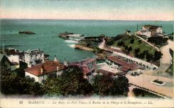 CPA Blarritz Les Bains du Port Vieux le Rocher de la Vierge et le semaphore 