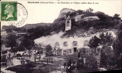 CPA Haute Isle Le Cimetiere et l'Eglise taillee dans le roc