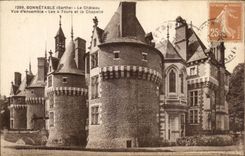 CPA Bonnetable Le Chateau Vue d'ensemble Les Tours et la Chapelle