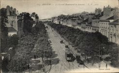 CPA Angers the Grand boulevard of Saumur Tram