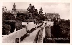 CPA Langres Walls seen from of the Place Saint Ferjeux