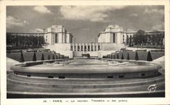 CPA Paris new Trocadero seen of the Gardens