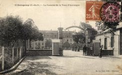 CPA Guingamp the Barracks and the Tower of Auvergne Militaria