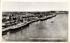CPA Port authority of Bordeaux the Quay Carnot Boats