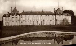 CPA Castle of Malmaison And the Pond