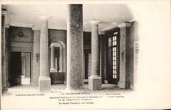 CPA Malmaison Old residence of the Napoleon emperor the 1st large hall of the guards