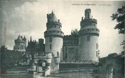 CPA Chateau De Pierrefonds Le Pont Levis