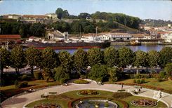 CPSM Bayonne Gardens At the bottom the Citadel Boat