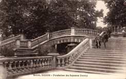 CPA Dijon Fountain of the Public garden Darcy