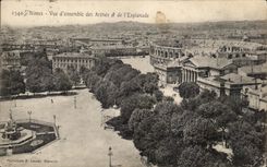 CPA Nimes Vue d'ensemble des Arenes et de L'Esplanade