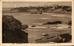 CPA Biarritz Cote du Phare vue du port des Pecheurs