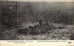 CPA Battle field of Senlis a Militaria tomb