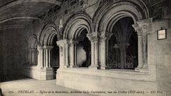 CPA Vezelay Church of the Madeleine Old Chapter house seen of the Cloister