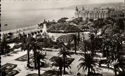 Niza de CPA vista en los jardines Albert 1r y el teatro al aire libre