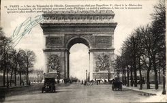 CPA Paris L'Arc de Triomohe de l'Etoile Commence en 1806 par Napoleon 1er