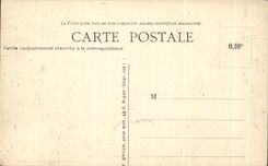 CPA Charente Angouleme Portique et Interieur de la Cour de I'Hotel