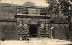 CPA Perpignan Porte de la Citadelle