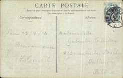 CPA Pau L'Entree Du chateau Cour d'Honneur