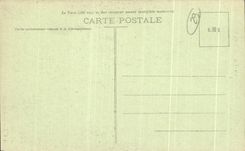 CPA L'Ampaul Guimiliau Surmonte Arc de Trlomphe surmonte d'un Calvaire Enfants