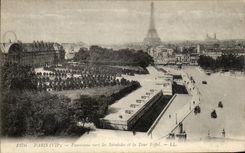 CPA Paris Panorama Vers Les Invalides Et La Tour Eiffel