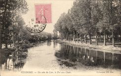 CPA Vendome Un coin du Loir le Pre aux Chats