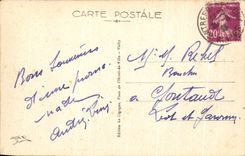 CPA Vichy Le Casino vu de I'allee centrale du Parc