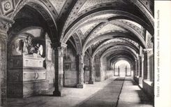 CPA Firenze Arcate nell interno della Chiesa di Santa Maria Rovella