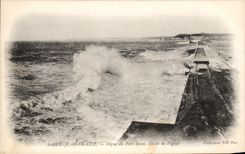 CPA Saint Jean de Luz Digue du Fort Socoa Etude de Vagues