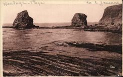CPA Les Beaux Paysages de France La Cote Basque Hendaye Plage Les Deux Jumeaux