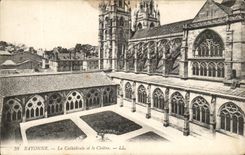 CPA Bayonne La cathedrale et le Cloitre