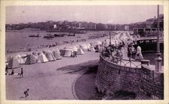 CPA Saint Jean De Luz Vue de la Plage Prise du Rondpolnt de L'hotel d'Angleterre