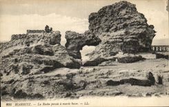 CPA Biarritz La Roche Percee a Maree Basse